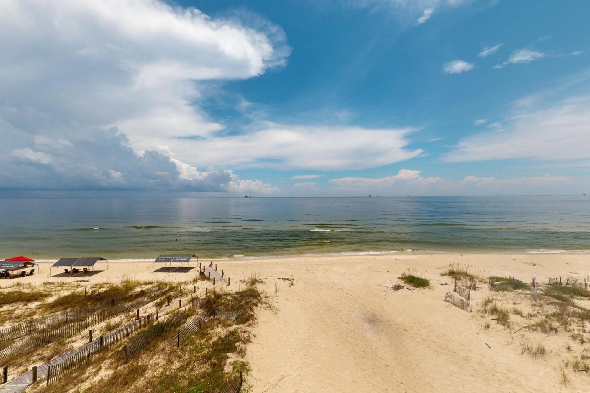 Beach Estate East Форт Морган Екстериор снимка